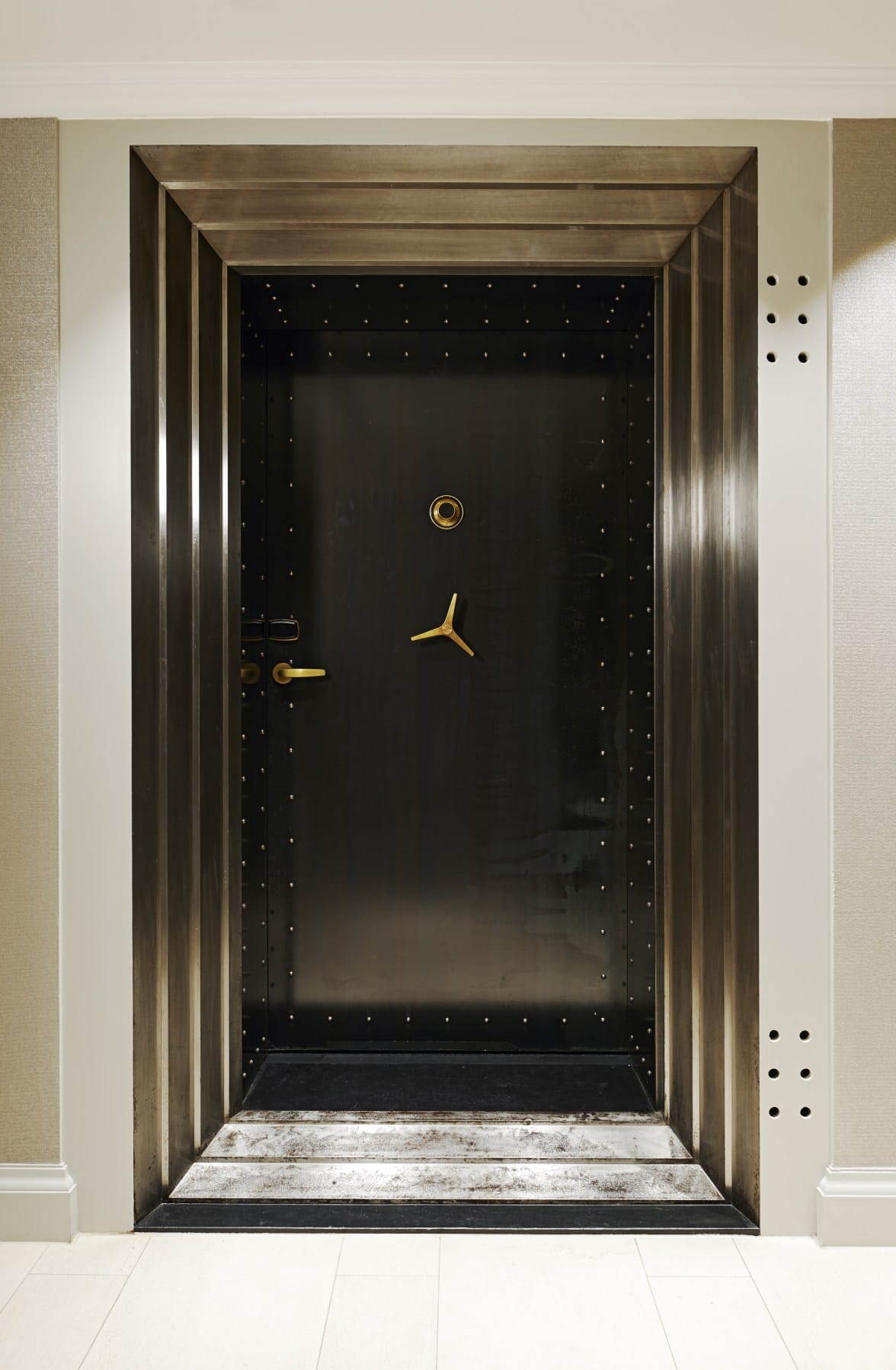 Hotel Review: Waldorf Astoria Amsterdam