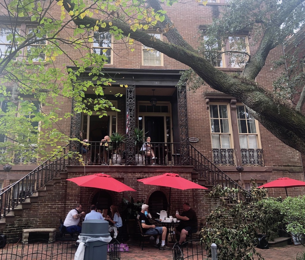 Savannah City Guide: Postcard From Savannah